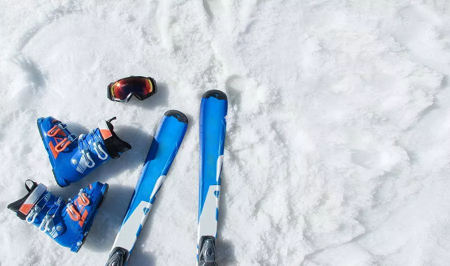 Indoor ski and snowboard lessons